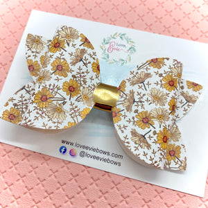 Nina Signature Clip Bow