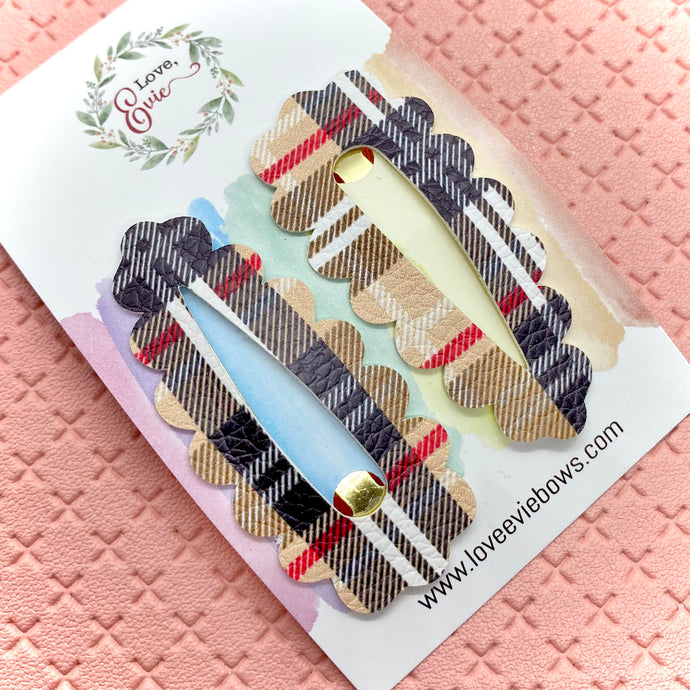 Tartan Snap Clip Set